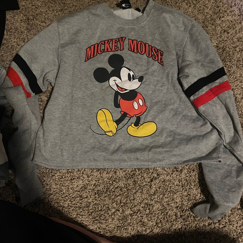 Mickey crop